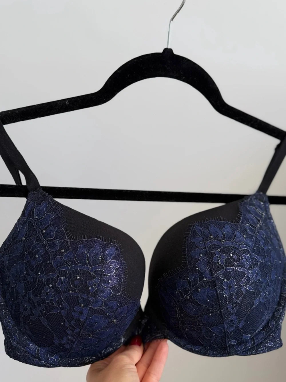 Victoria's Secret ( push up )Bra with matching Pantie - Picture 2 of 6